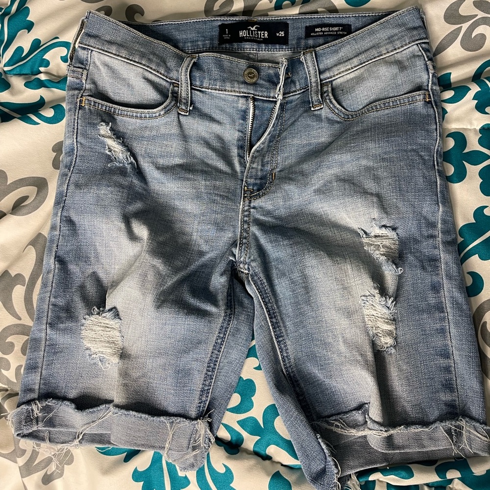 Hollister Shorts. Kinda Bermuda but a little shorter
